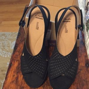 NIB 8.5 Clark’s Reedly Variel Black Sandals
